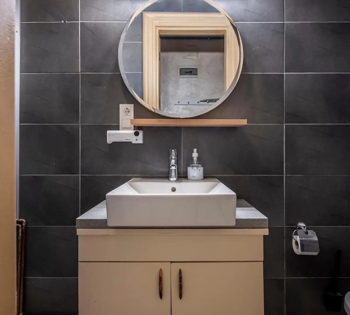 Classic Historical Galata Apartment Istanbul